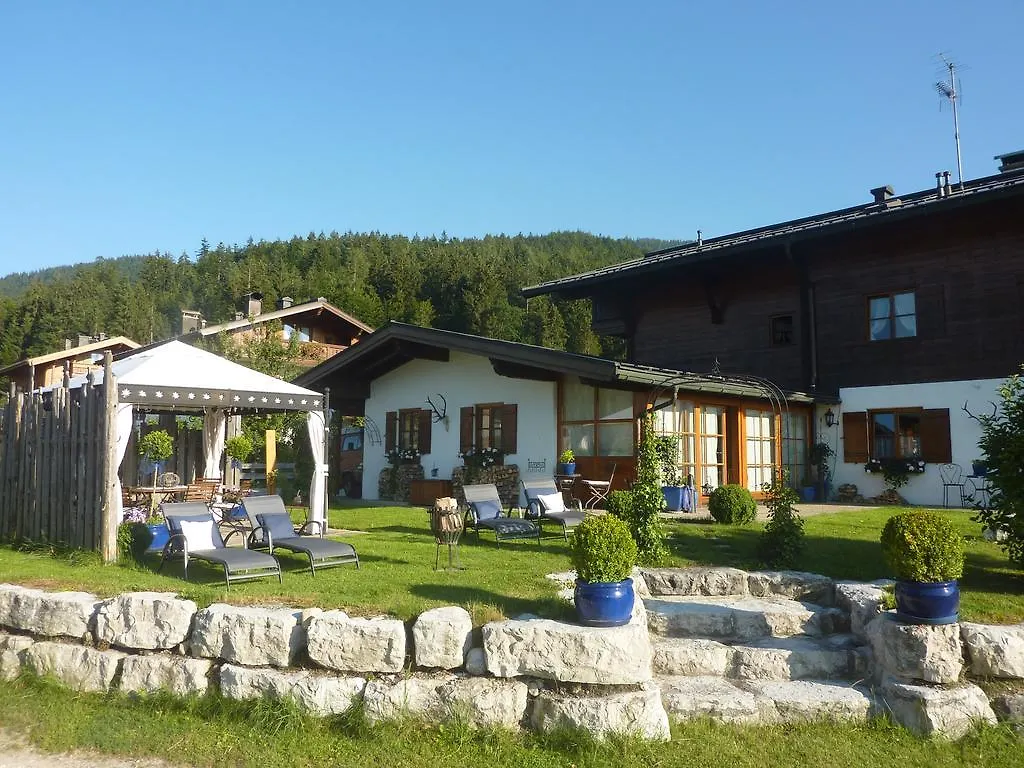 *** Guest house Gaestehaus Schoenfeld Reit im Winkl Germany
