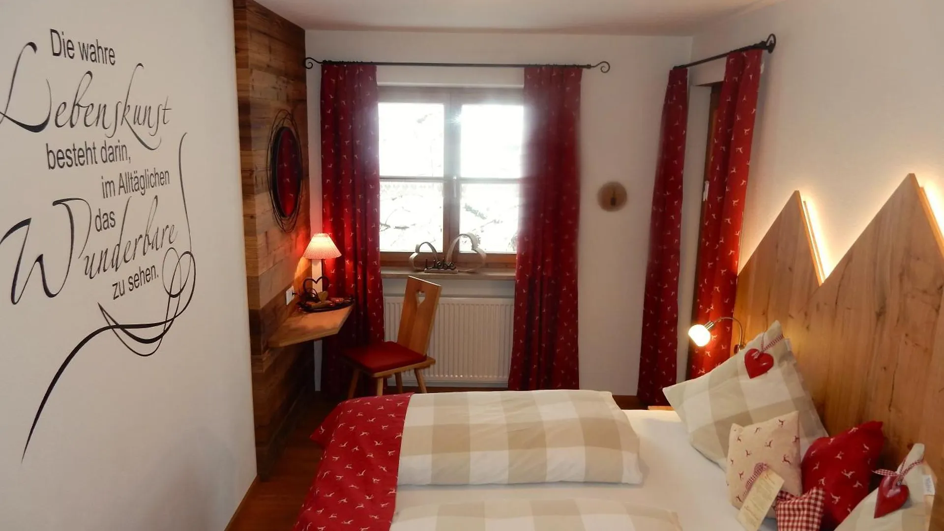 Gaestehaus Schoenfeld Reit im Winkl 3*,