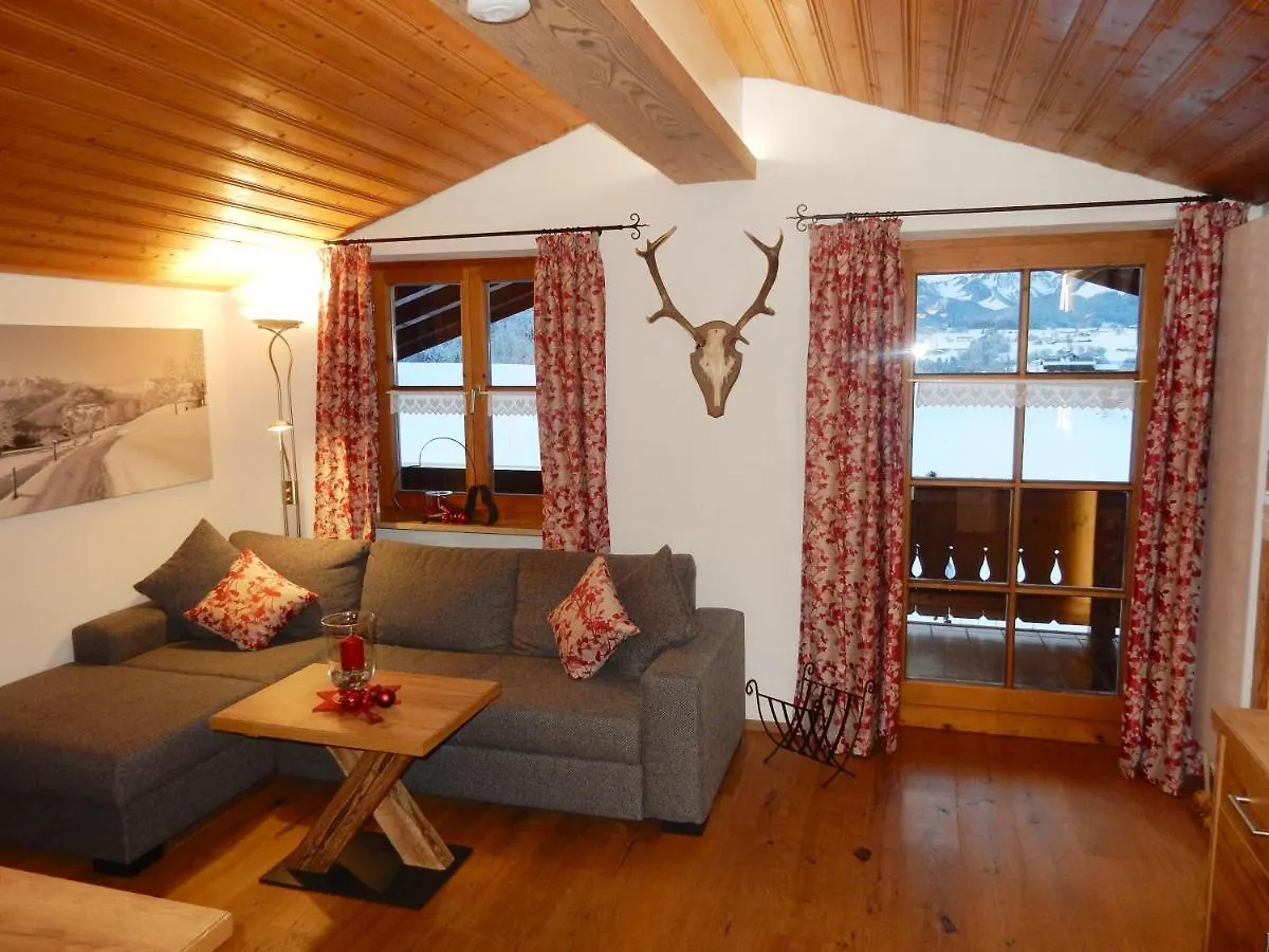 Guest house Gaestehaus Schoenfeld Reit im Winkl